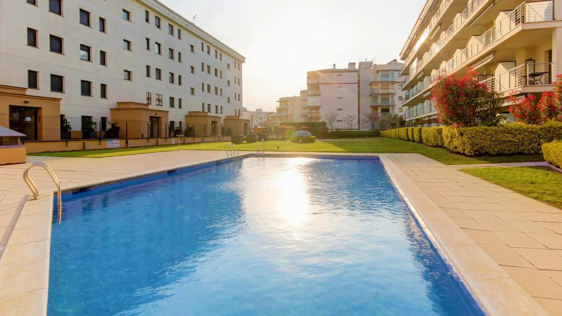 Bright Apartment In Nature Roses Espanha